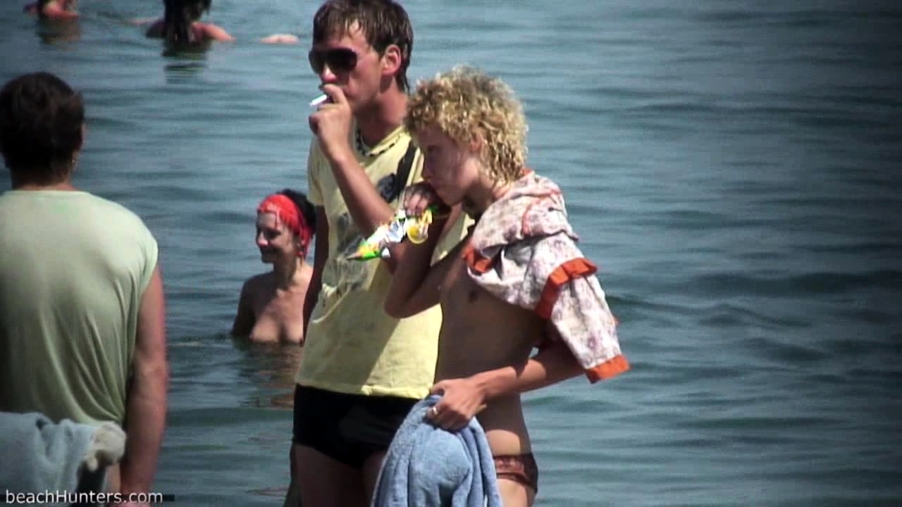 Free Mobile Porn - Voyeur On Public Beach Cook Jerking And Oral Sex Stimulation - 4046791 picture pic